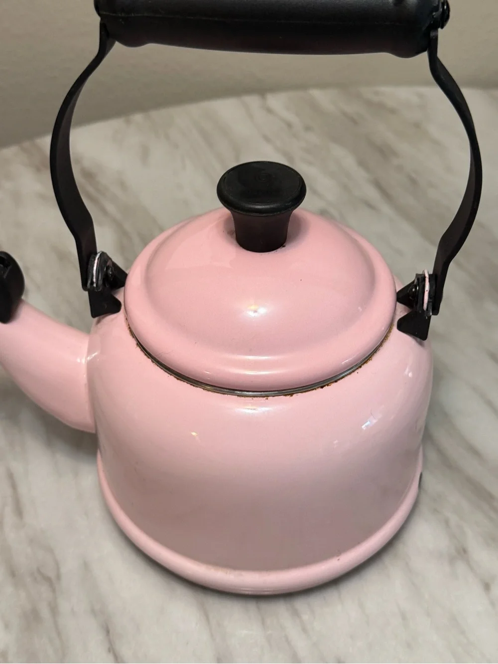 Lu Crescent powder pink tea pot 1.25 US Qt